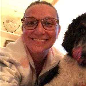 Meet your Posher, Dana